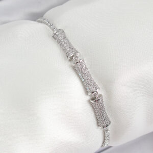 Pirinç Gümüş Renk Zirkon Taşlı Kemik Model Kadın Bileklik BB7071