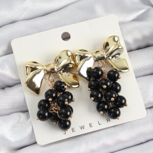 Pirinç Sallantılı Siyah Boncuklu Fiyonk Vintage Model Gold Renk Kadın Küpe BKP10775