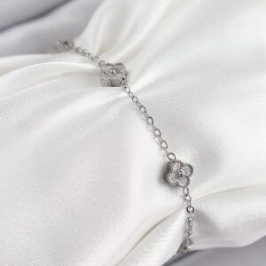 316L Çelik Yonca Model Gümüş Renk Kadın Bileklik BB7362