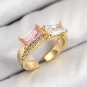 Pirinç Zirkon Taşlı Dikdörtgen Model Gold Renk Kadın Yüzük BYK3797