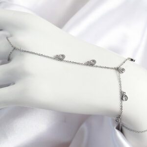 Pirinç Zirkon Taşlı Sallantılı Damla Model Gümüş Renk Kadın Şahmeran SN704