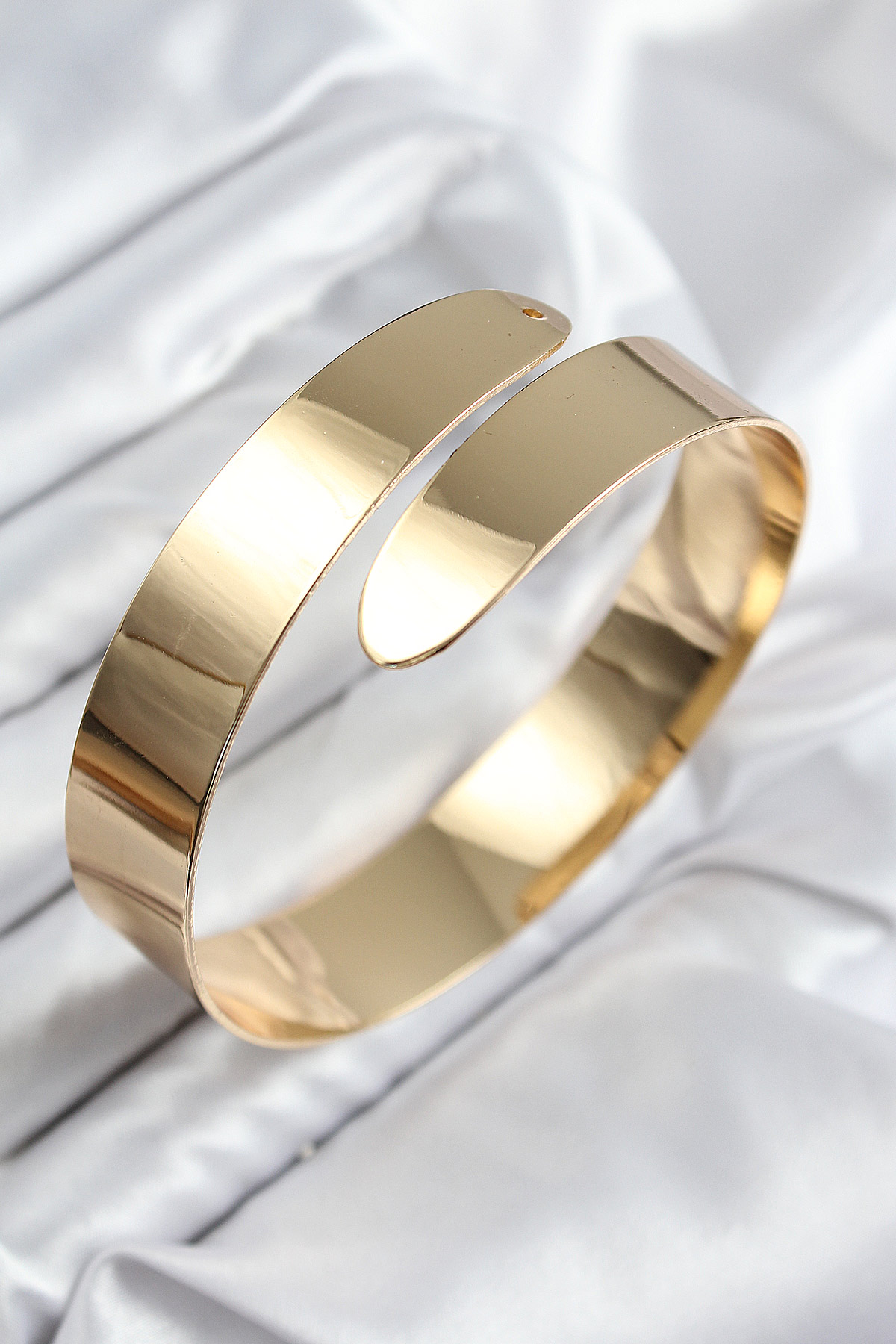 Pirinç Sarmal Model Gold Renk Pazu Bileklik BB7615