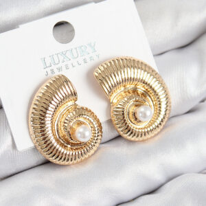 Pirinç İnci Detaylı Girdap Model Gold Renk Kadın Küpe BKP11032