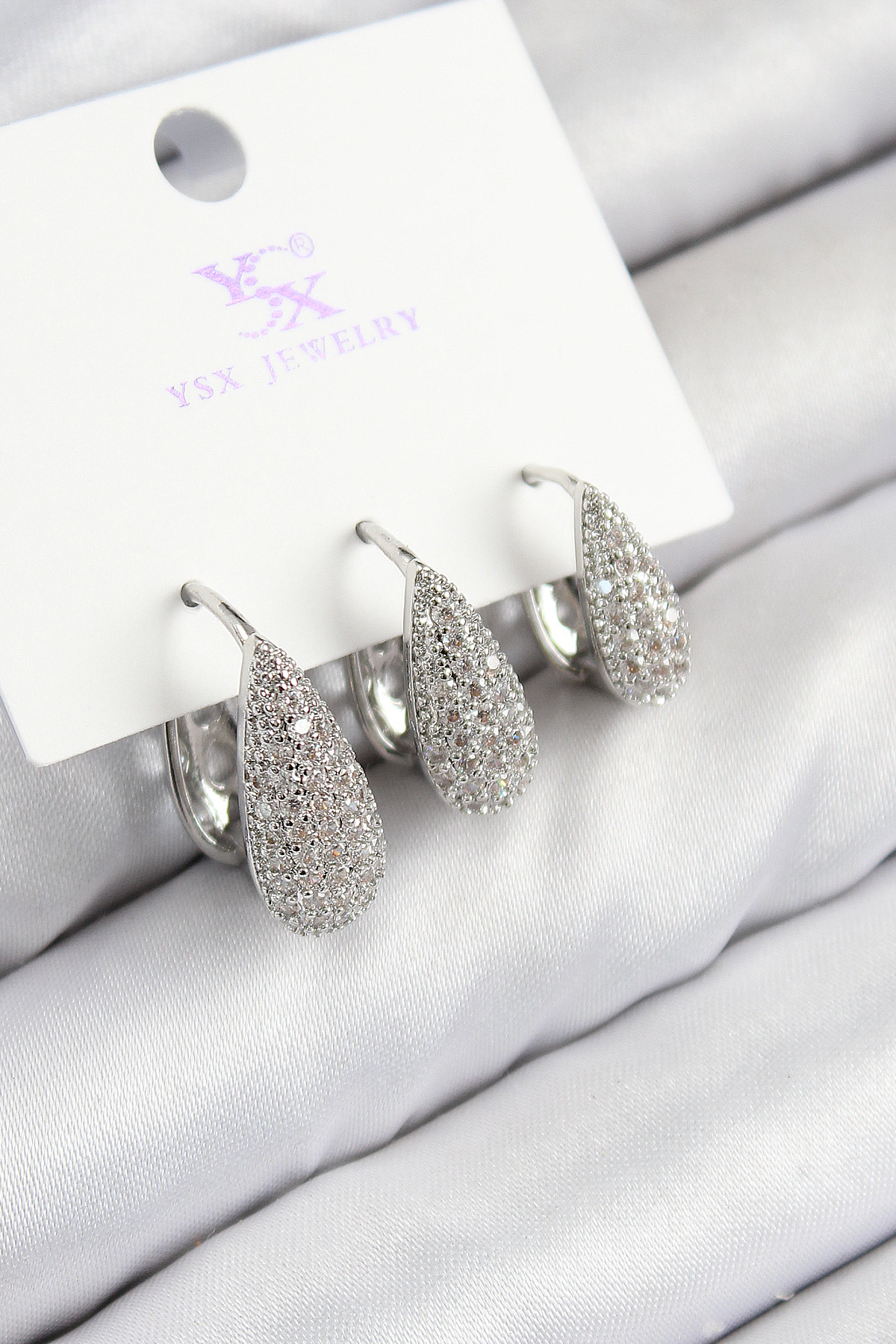 Pirinç Zirkon Taşlı 3'lü Damla Model Gümüş Renk Kadın Küpe BKP11125