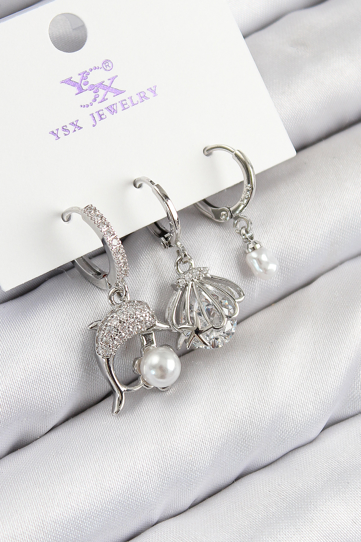 Pirinç Zirkon Taşlı 3'lü Yunus Balığı Ve İstiridye Model Gümüş Renk Kadın Küpe BKP11127