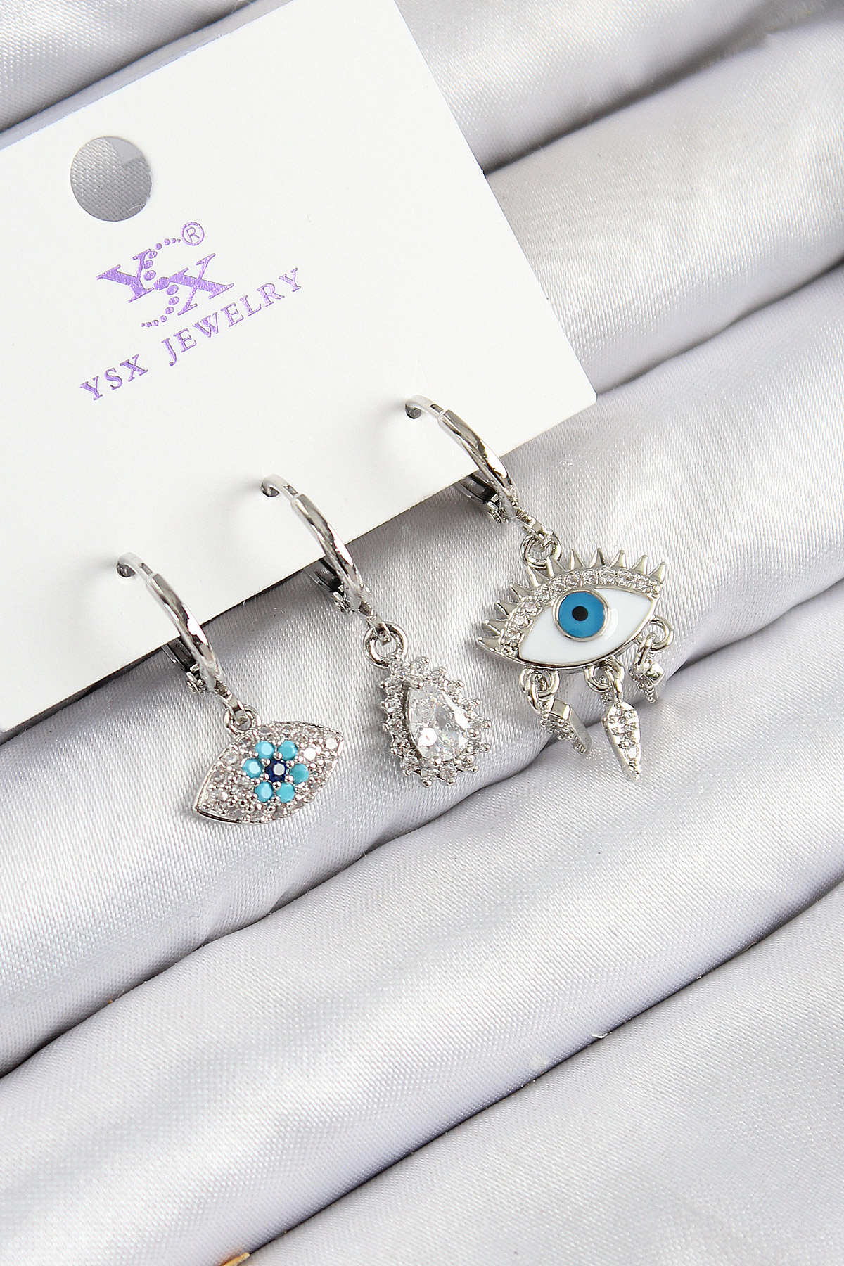 Pirinç Zirkon Taşlı 3'lü Fatma'nın Gözü Model Gümüş Renk Kadın Küpe BKP11130