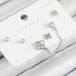 Pirinç Zirkon Taşlı Yonca Model Gümüş Renk 925 Ayar Gümüş Çivi Kadın Küpe Set BKP11157