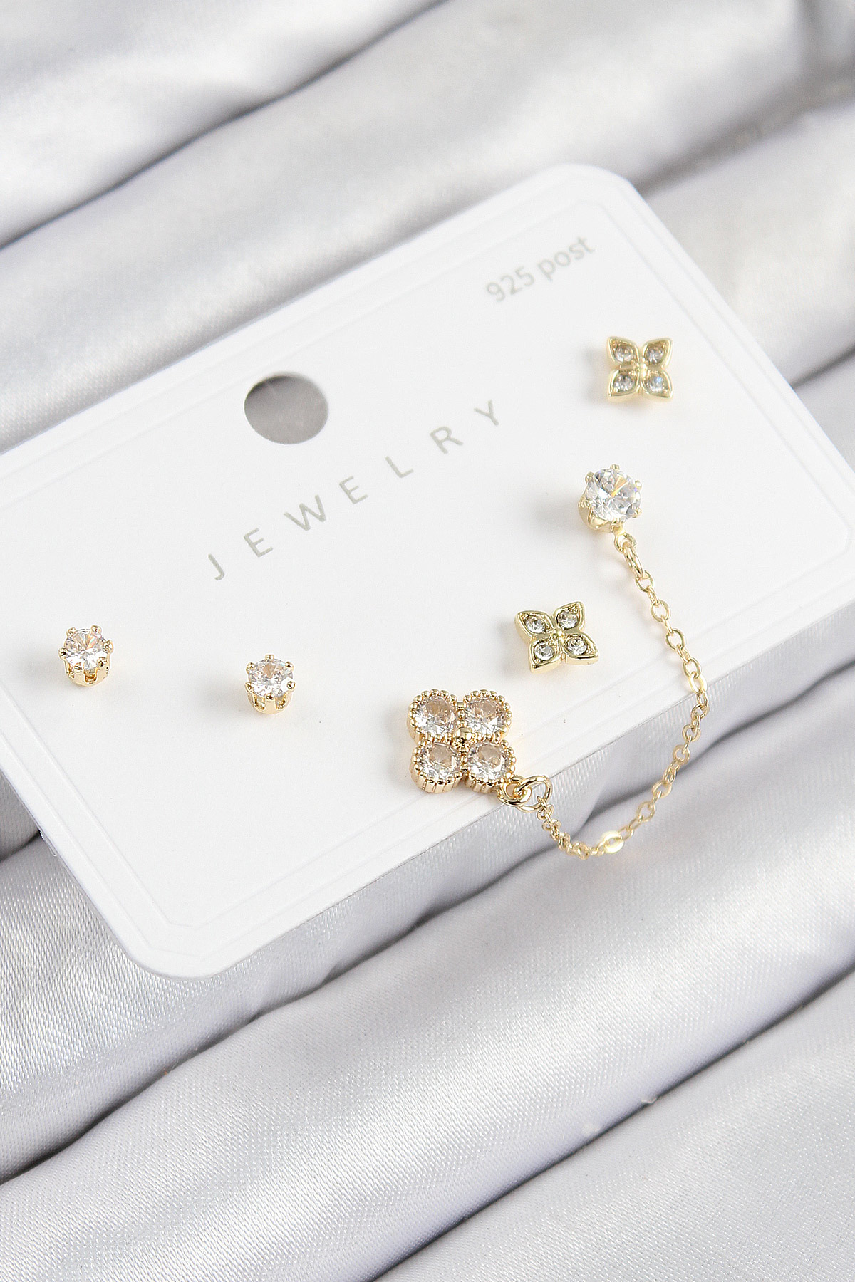 Pirinç Zirkon Taşlı Yonca Model Gold Renk 925 Ayar Gümüş Çivi Kadın Küpe Set BKP11158