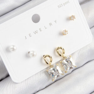 Pirinç Zirkon Taşlı Sallantılı Kare Model Gold Renk 925 Ayar Gümüş Çivi Kadın Küpe Set BKP11162