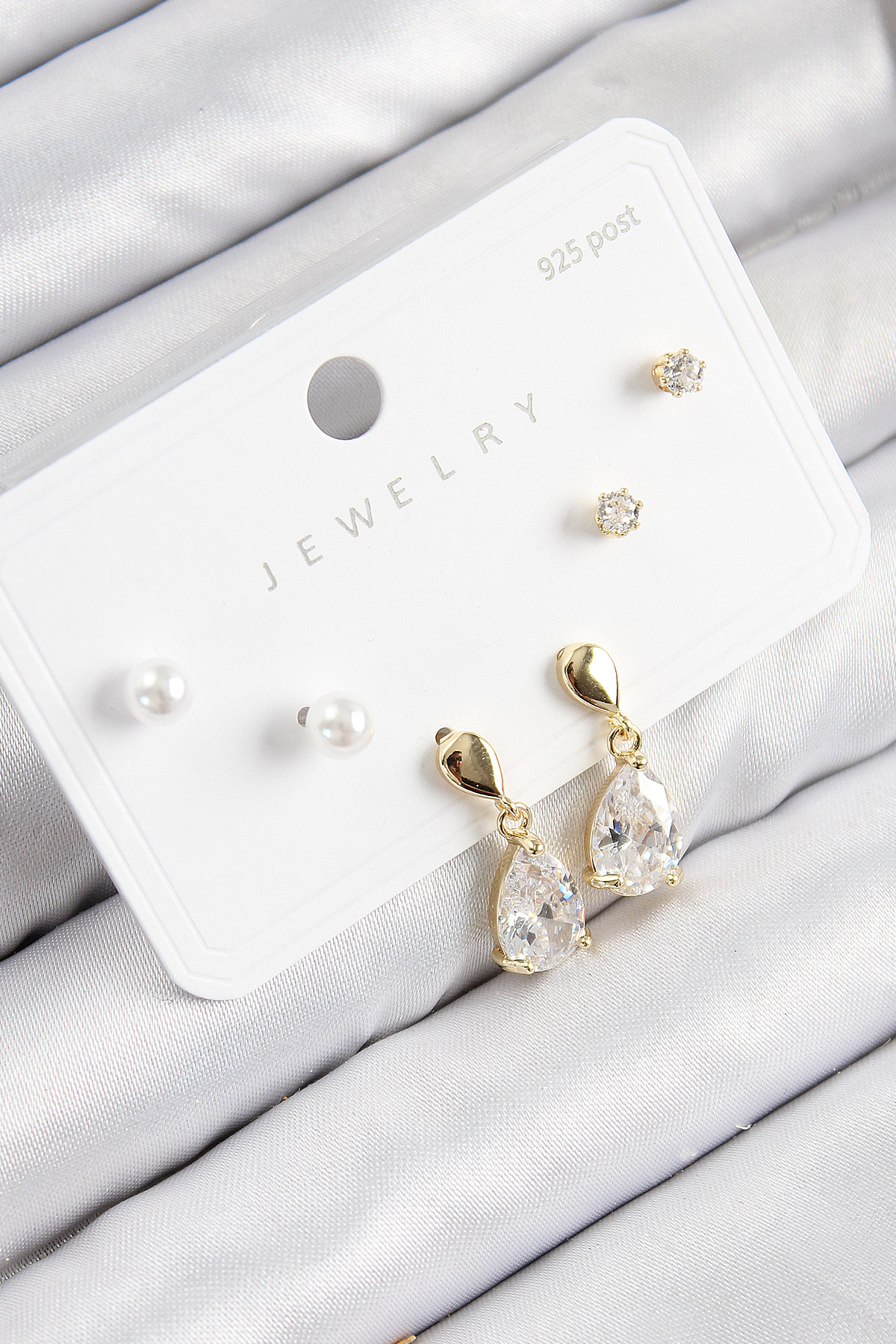 Pirinç Zirkon Taşlı Sallantılı Damla Model Gold Renk 925 Ayar Gümüş Çivi Kadın Küpe Set BKP11172