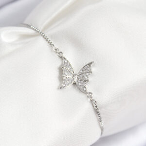 Pirinç Zirkon Taşlı Kelebek Model Gümüş Renk Asansörlü Kadın Bileklik BB7724
