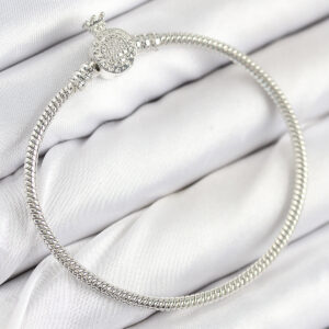 Pirinç Charm Zirkon Taşlı Taç Model Gümüş Renk Kadın Bileklik BB7802