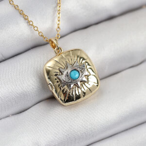 316L Çelik Zirkon Taşlı Açılabilr Kapaklı Göz Model Gold Renk Kadın Kolye BKO10518