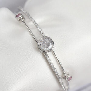 Pirinç Zirkon Taşlı Pırlanta Model Gümüş Renk Kadın Bileklik BB7880