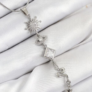 316L Çelik Zirkon Taşlı Güneş Ve Ay Enerji Model Gümüş Renk Kadın Kolye BKO10551