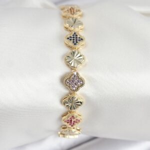 Pirinç VIP Seri Yonca Zirkon Taşlı Kadın Bileklik BB7910