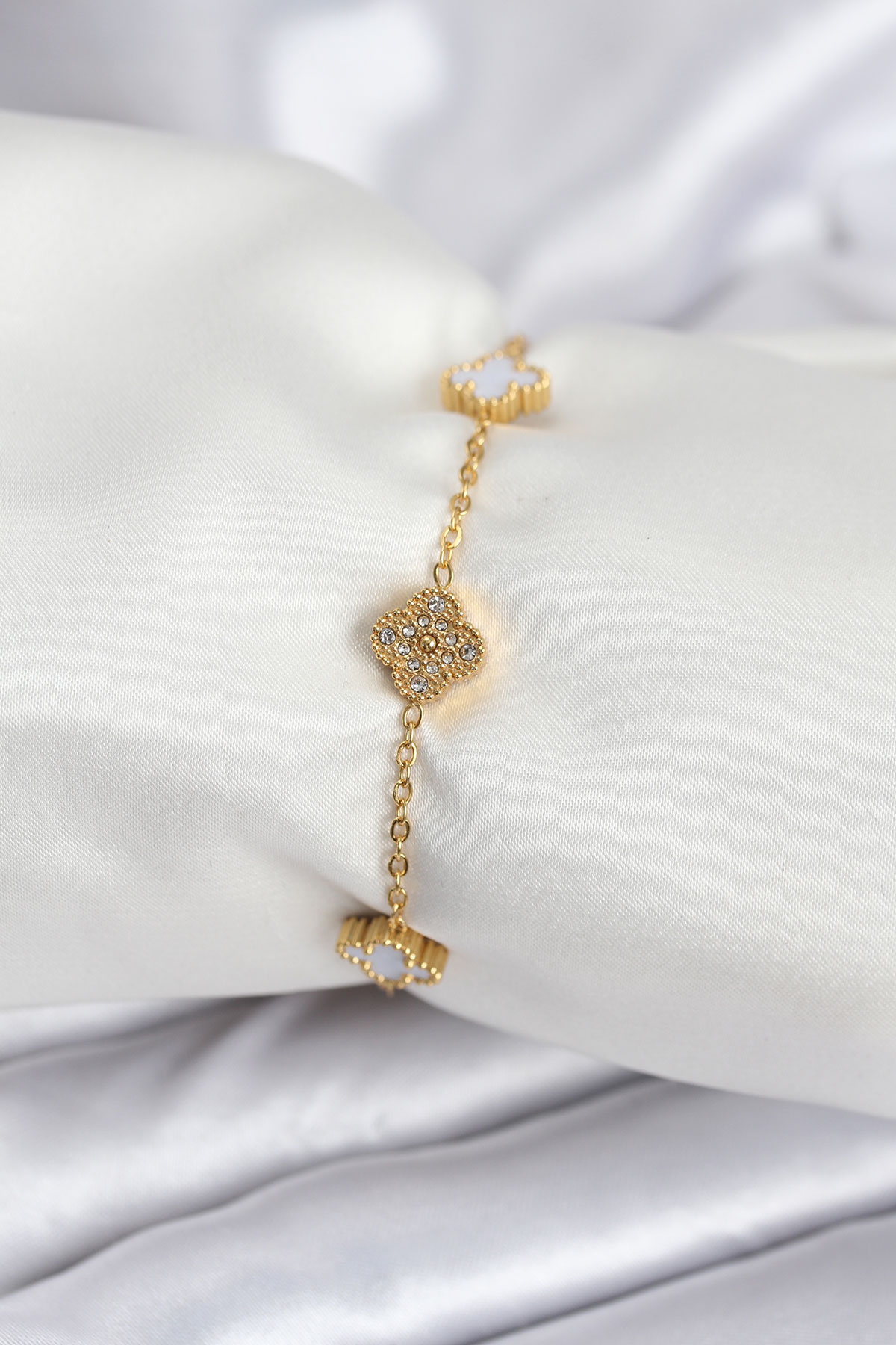 316L Çelik Gold Renk Beyaz ve Zirkon Taşlı Baby Boy Yonca Kadın Bileklik BB7955