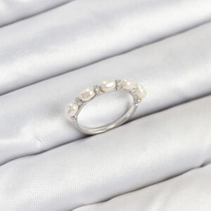 Pirinç Gümüş Renk Sıralı İncili Kadın Yüzük BYK3845