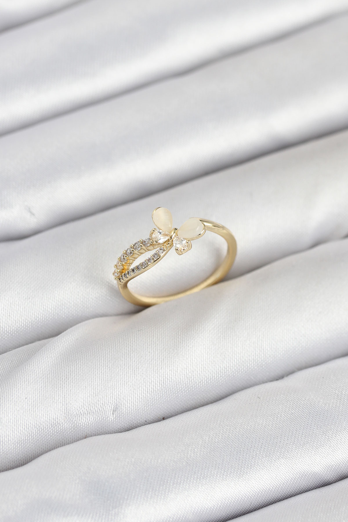 Pirinç Gold Renk Kelebek Zirkon Taşlı Kadın Yüzük BYK3854