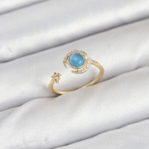 Pirinç Gold Renk Zirkon Taşlı Ay Yıldız Kadın Yüzük BYK3860