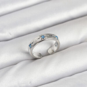 Pirinç Gümüş Renk Mavi Zirkon Taşlı Kutup Yıldızı Model Kadın Yüzük BYK3897