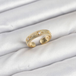 Pirinç Gold Renk Zirkon Taşlı Kutup Yıldızı Model Kadın Yüzük BYK3898