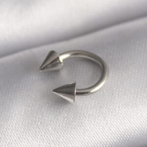 316L Çelik Gümüş Renk Halka Çivi Model Kadın Piercing PR1366