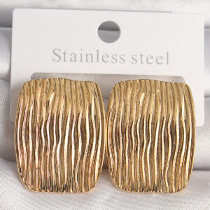 Pirinç Gold Renk İşlemeli Kare Plaka Model Kadın Küpe BKP10145