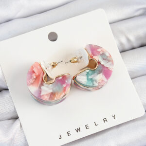 Pirinç Mermer Desenli Vintage Yarım Halka Model Gold Renk Kadın Küpe BKP10763