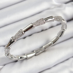Pirinç Zirkon Taşlı Kemik Model Gümüş Renk Vip Kadın Bileklik BB7340