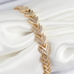 Pirinç Zirkon Taşlı Sıralı Ok Model Gold Renk Kadın Bileklik BB7525