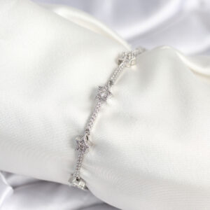 Pirinç Gümüş Renk Halley Yıldız Model Kadın Bileklik BB7983