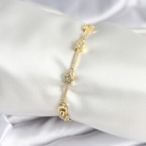 Pirinç Gold Renk Halley Yıldız Model Kadın Bileklik BB7984