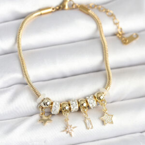 Pirinç Gold Renk Kutup Yıldızı Charmlı Kadın Bileklik BB7991