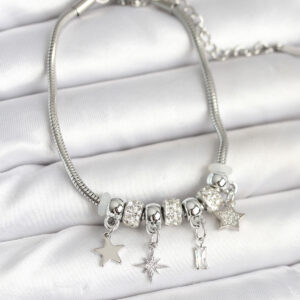 Pirinç Gümüş Renk Kutup Yıldızı Charmlı Kadın Bileklik BB7992