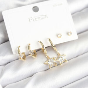 Pirinç Gold Renk Yıldız Model 925 Gümüş Çivili Kadın Küpe Seti BKP11256