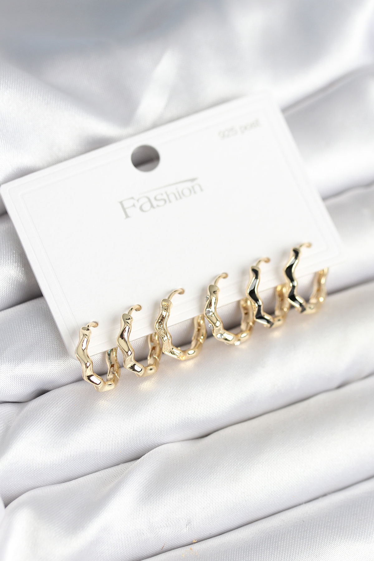 Gold Renk Pirinç Zikzak Model 925 Ayar Gümüş Çivili Kadın Küpe Seti BKP11264