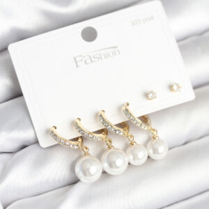 Gold Renk Zirkon Taşlı Pirinç İncili 925 Ayar Gümüş Çivili Küpe Seti BKP11267