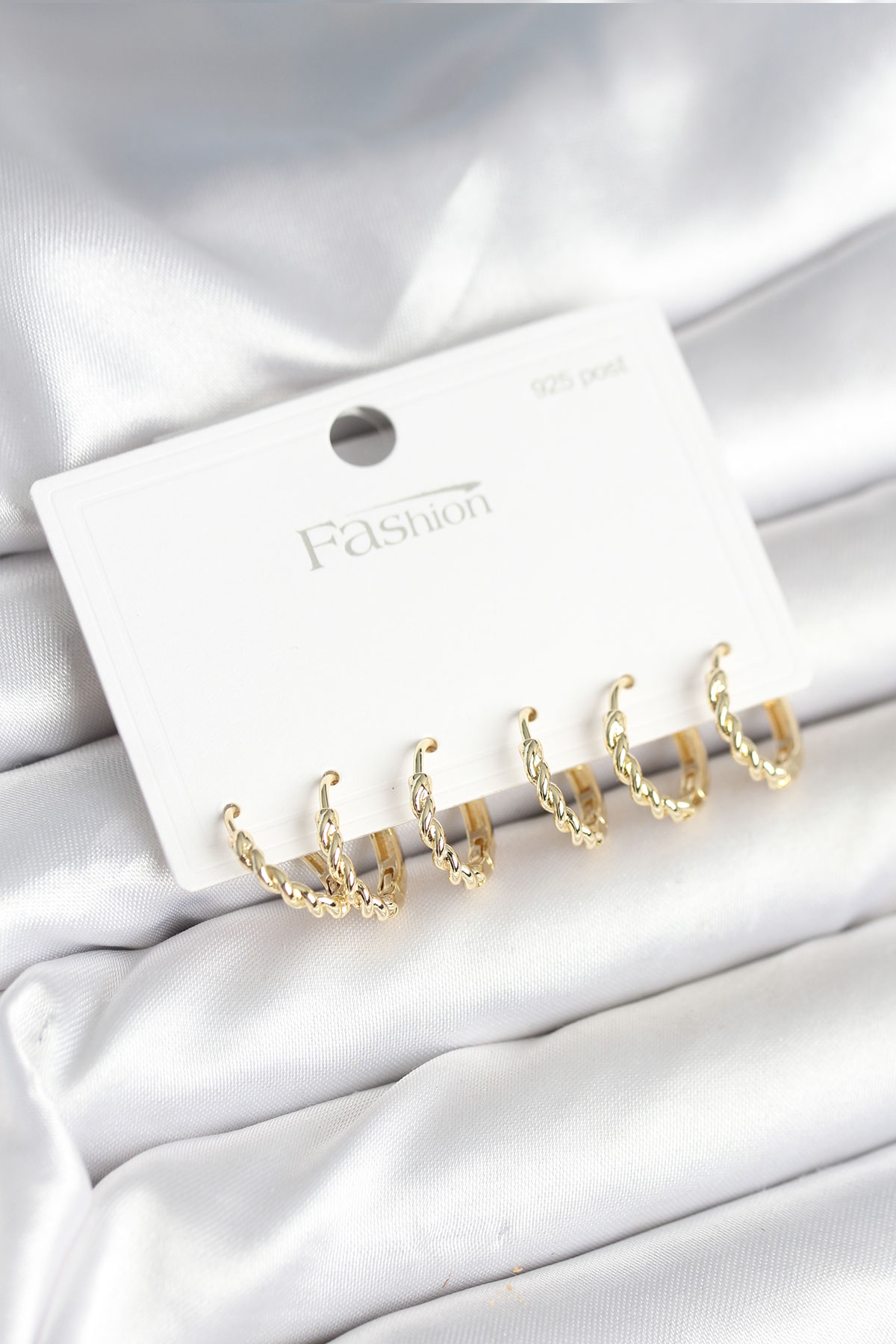 Gold Renk Burgu Halka Model 925 Ayar Gümüş Çivili Pirinç Küpe Seti BKP11268