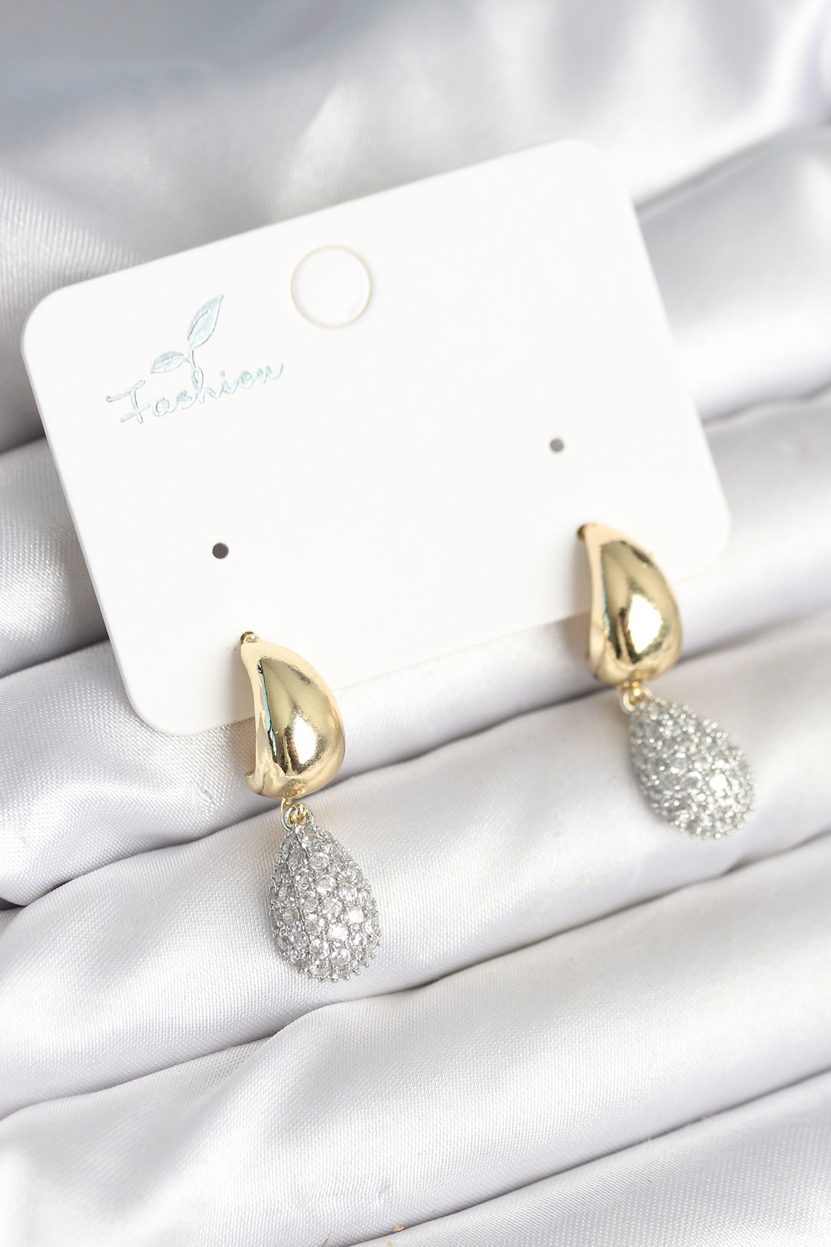 Gold Renk Zirkon Taşlı Damla Pirinç Kadın Küpe BKP11288