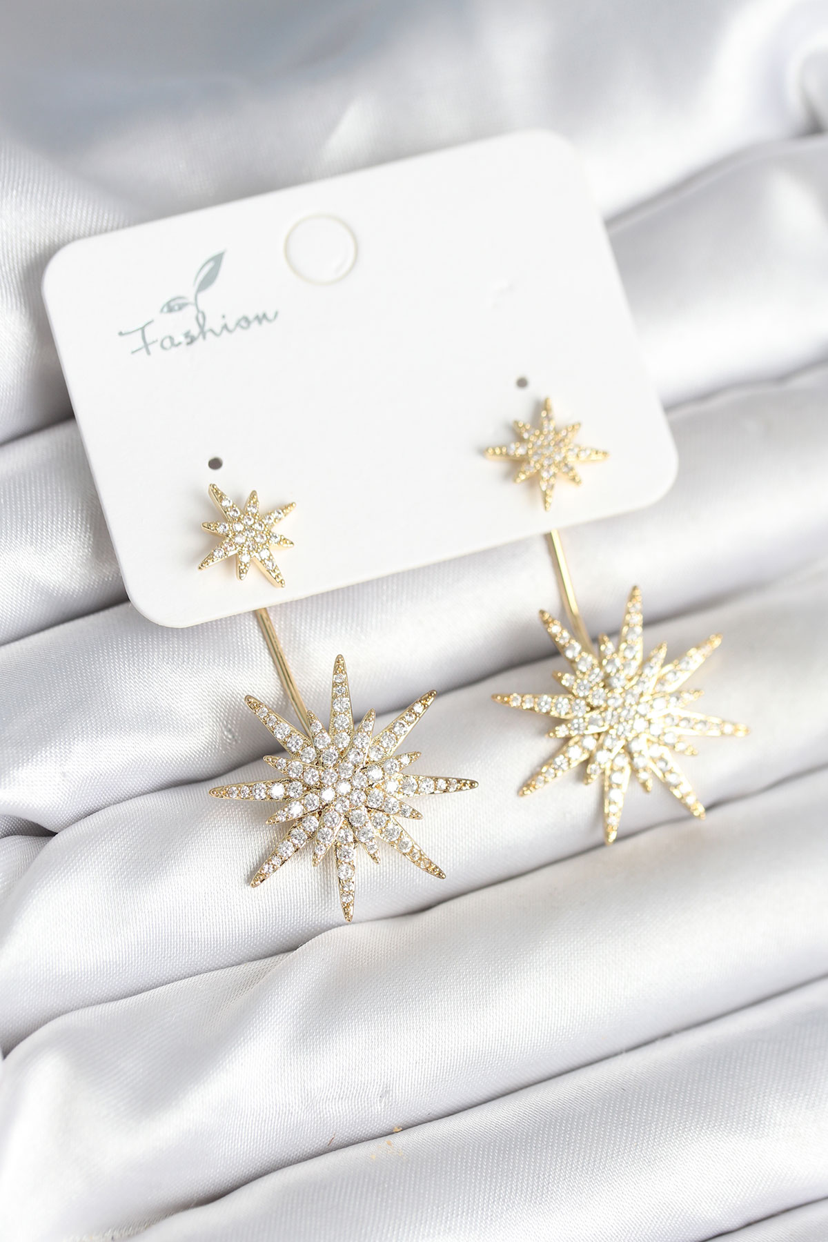 Kutup Yıldızı Model Zirkon Taşlı Pirinç Kadın Küpe BKP11294