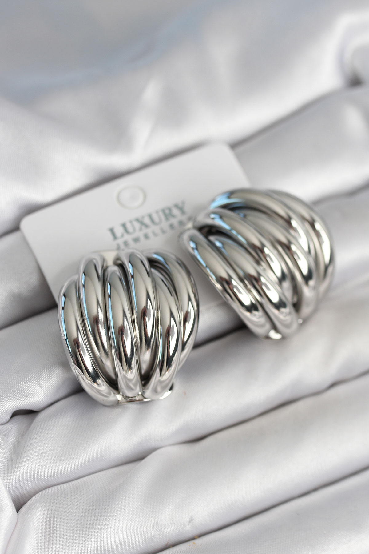 Pirinç Gümüş Renk Vintage Kadın Küpe BKP11314