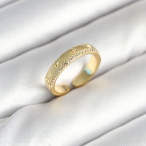 Gold Renk Şerit Zirkon Taşlı Kadın Yüzük BYK3905