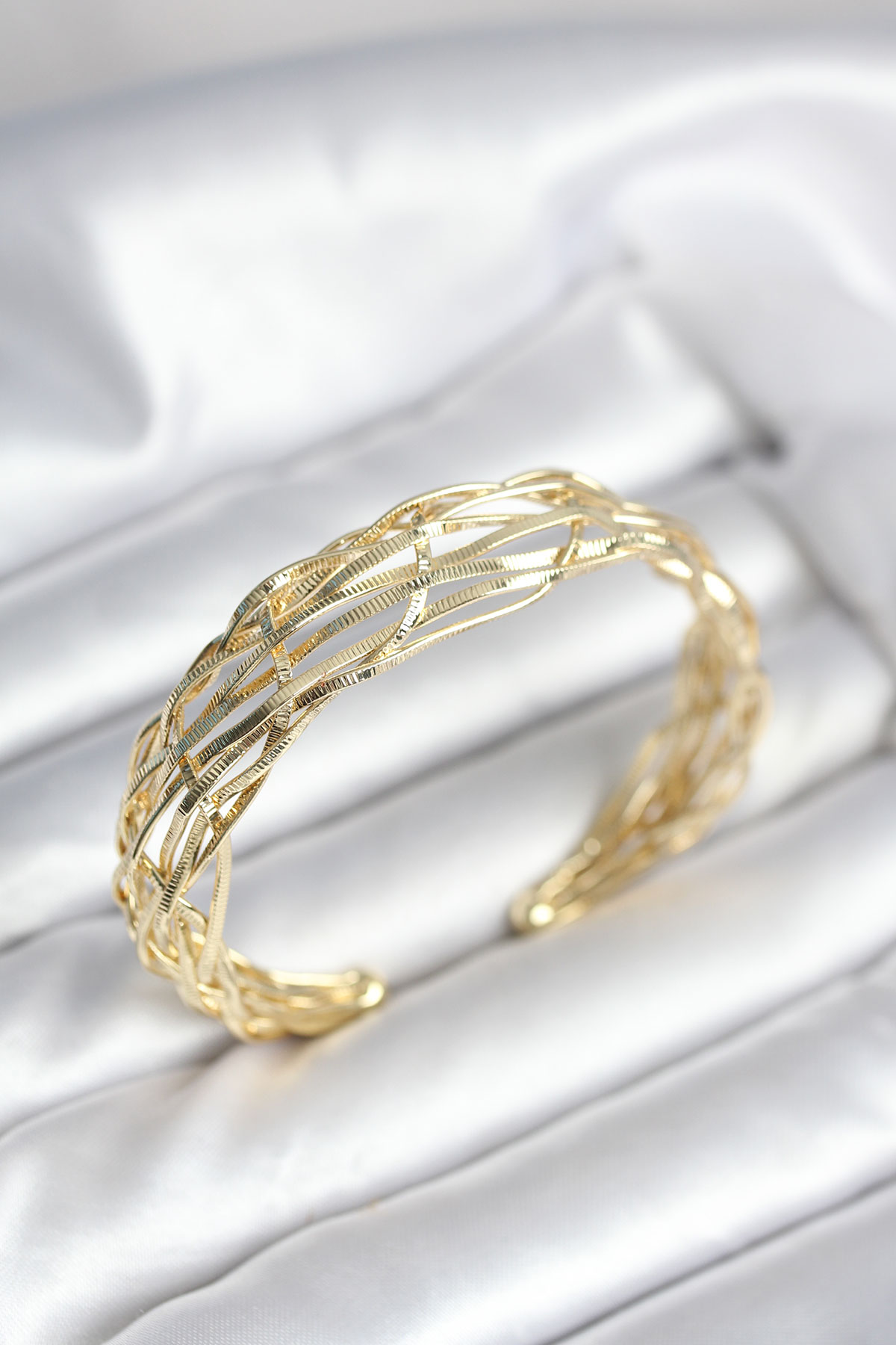 Gold Renk Pirinç Vintage Kadın Bileklik BB8023