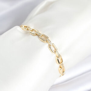 Pirinç Gold Renk Kare Zincir Model Zirkon Taşlı Kadın Bileklik BB8030