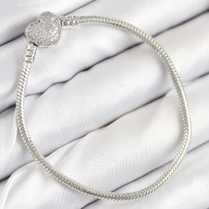 Pirinç Charm Zirkon Taşlı Kalp Model Gümüş Renk Kadın Bileklik BB7803