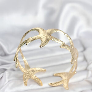 Pirinç Gold Renk Deniz Yıldızı Model Kadın Bileklik BB8055