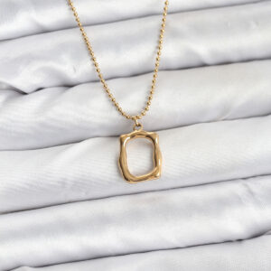 316L Çelik Zincir Gold Renk Model Kadın Kolye BKO10688